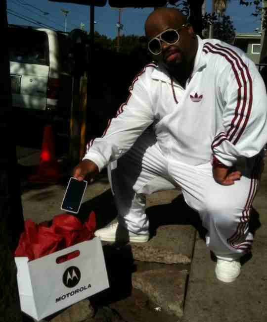 Motorola & Cee Lo White Droid RAZR Giveaway!