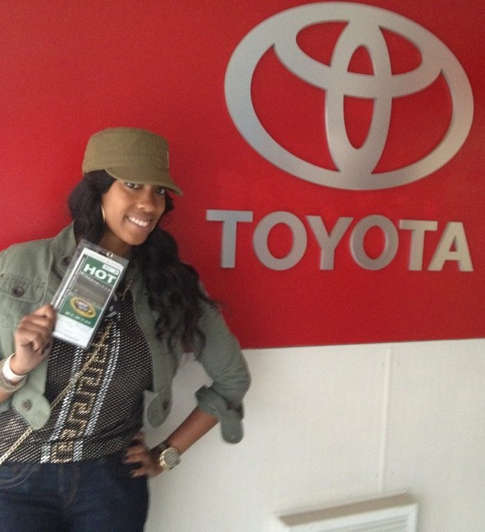 Diva Does NASCAR… A Toyota Racing Experience (#ToyotaWomen)