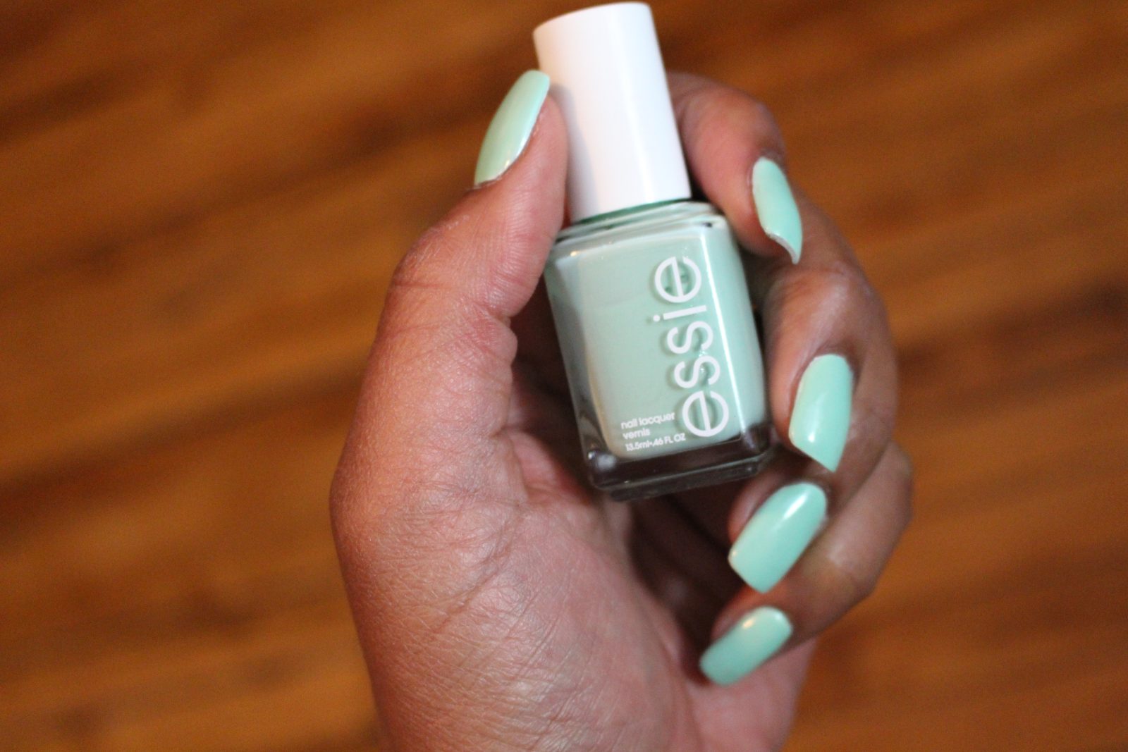 Mani Monday Essie