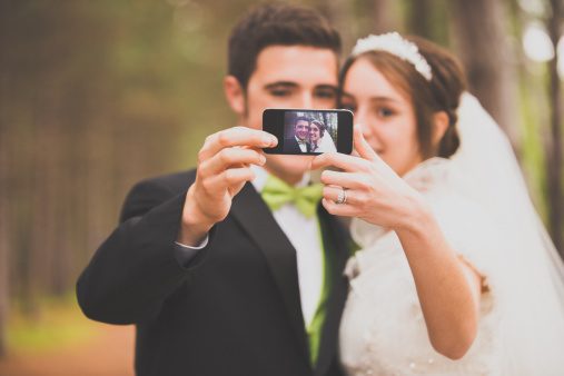 Social Media Wedding Etiquette – the #DOS and #DONTS