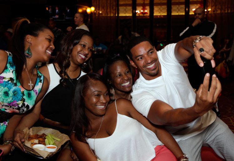 Marriott International Partners With Actor Laz Alonso For Hotel Check-In Surprise And Delight During ESSENCE Festival