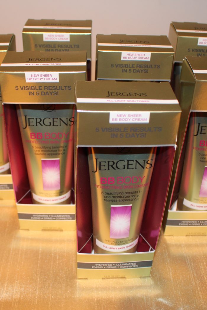 Go Filter Free With Flawless Skin For The Holiday From Jergens #JergensBBBody #BBGoesBody