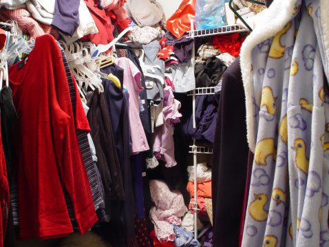 Spring Clean Your Closet By Selling Your Wardrobe Online