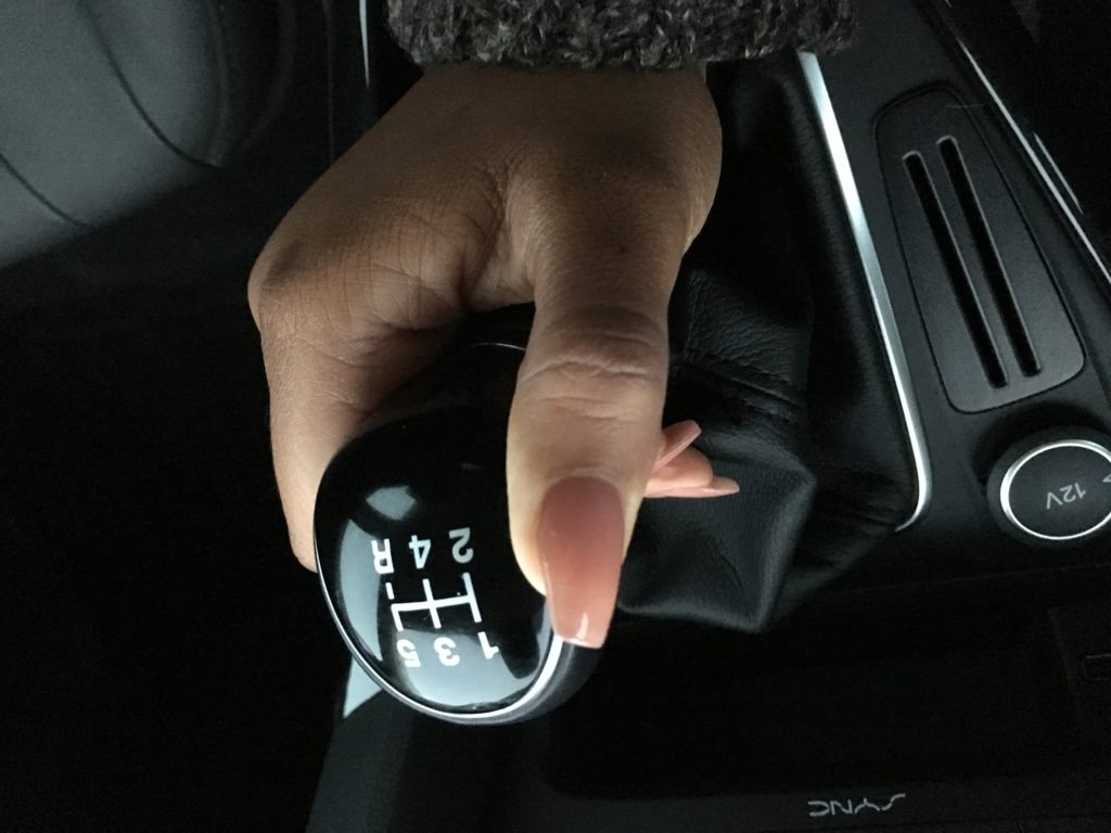 2015 ford focus shift