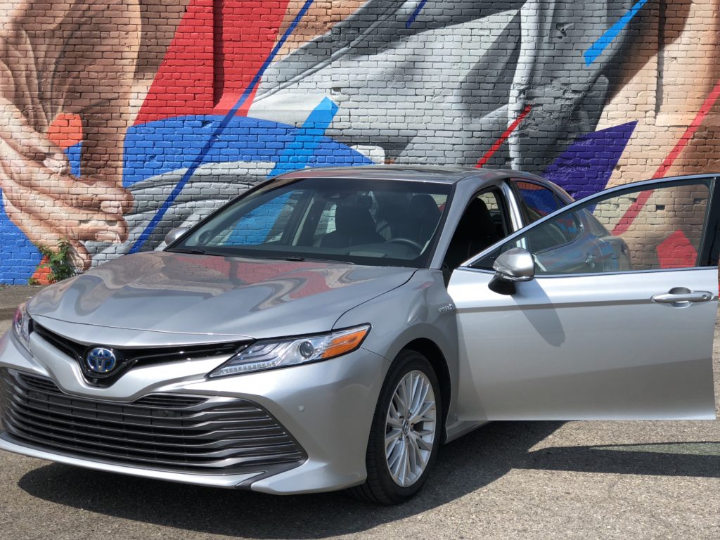 2018 Toyota Camry Hybrid XLE